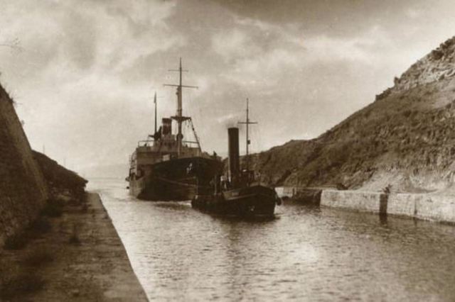 Corinth Canal -  Early sailings  - Early 20th Century